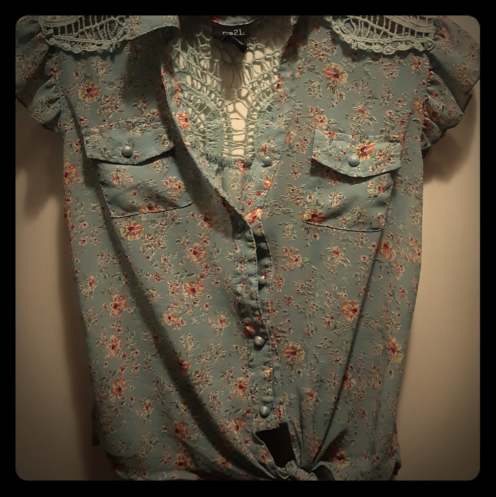 Rue 21 Sleeveless Blouse